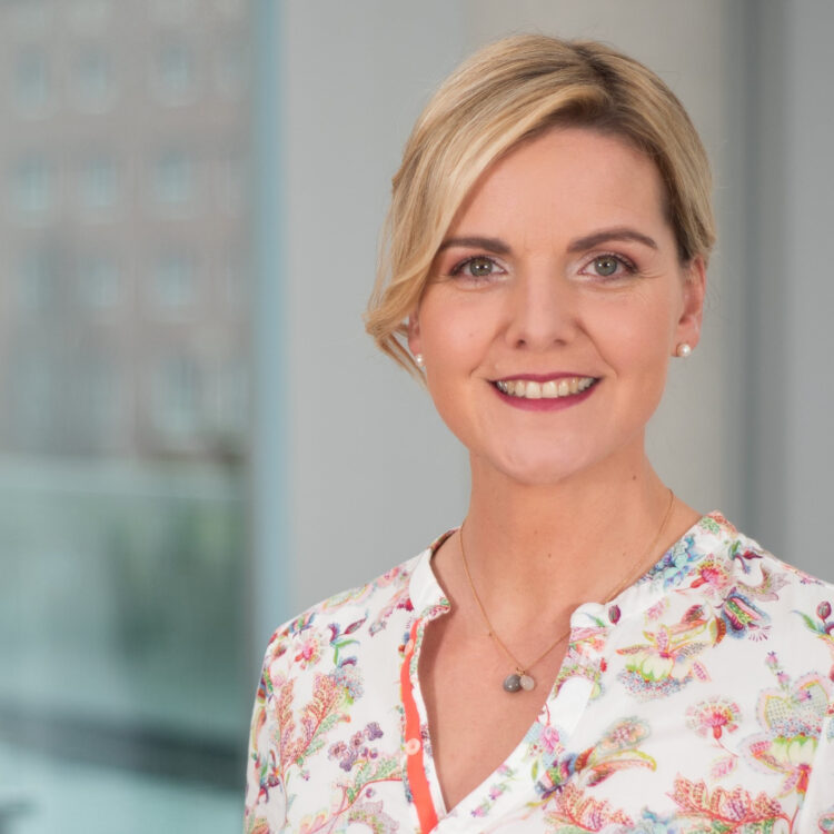 Portrai Foto von Christina Schulze Föcking MdL